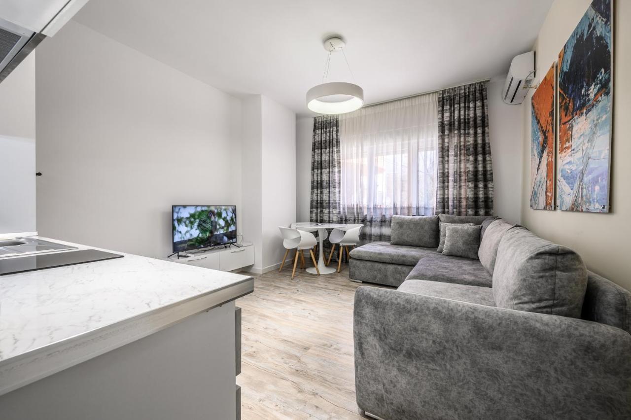 Miku Apartment-city Walk 1bd Stylish Apartamento Tirana